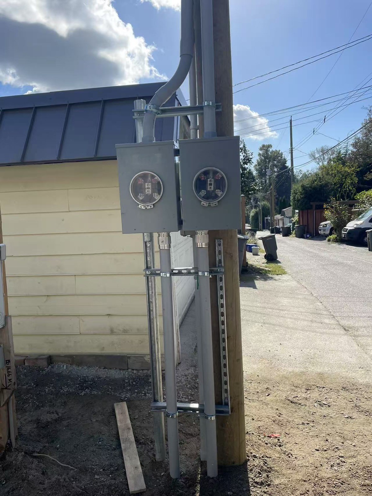 200A electrical panel upgrade by Gubond Electrical in Greater Vancouver