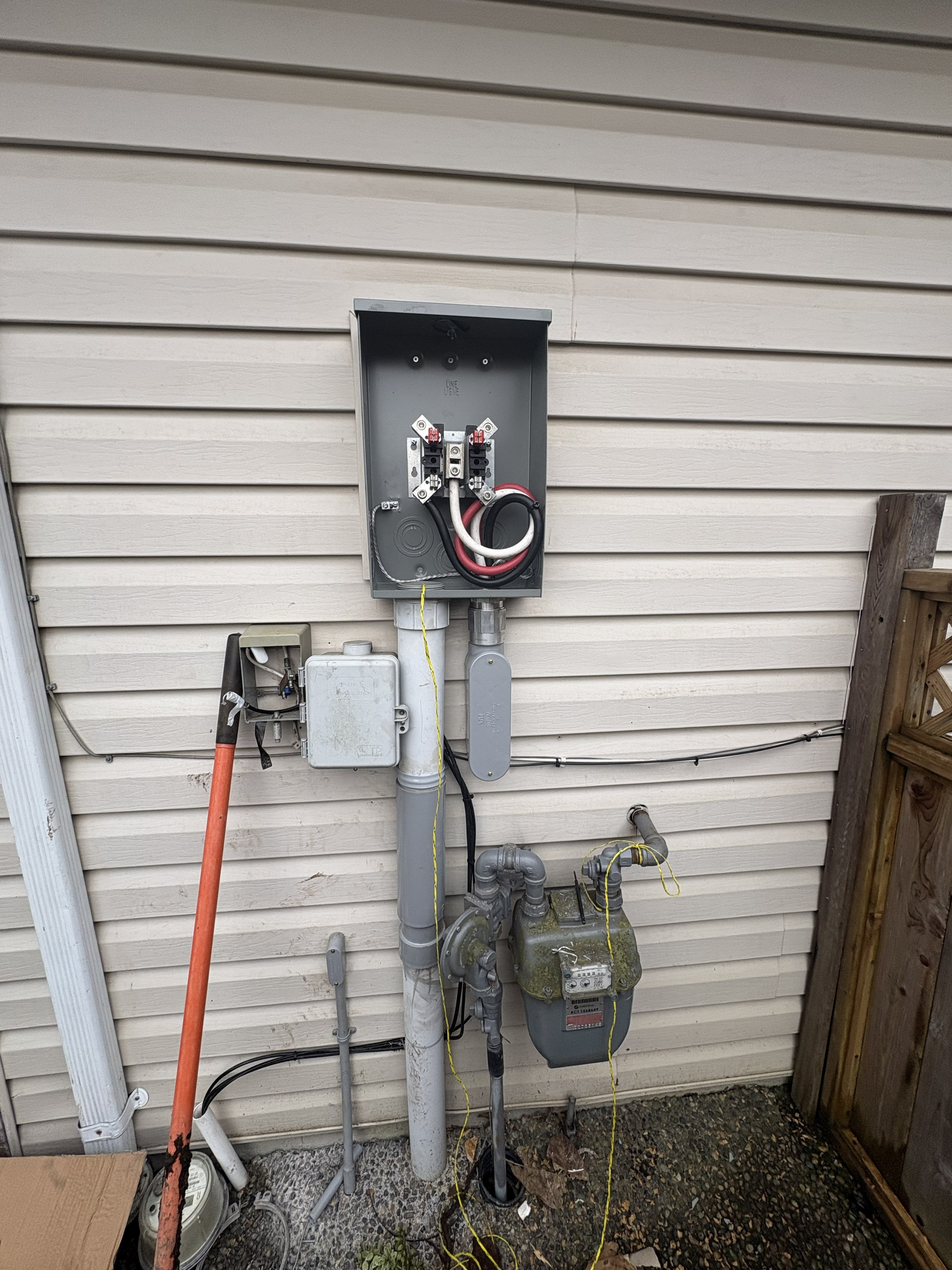 Underground service entry to outdoor meter